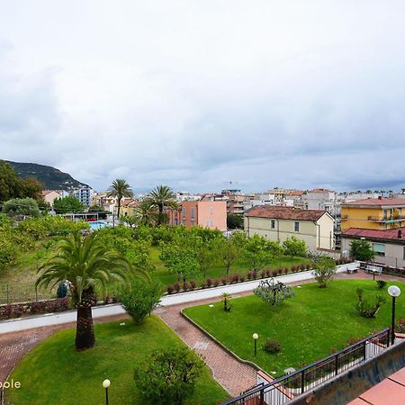 Moresco Apartment Pietra Ligure Exteriér fotografie